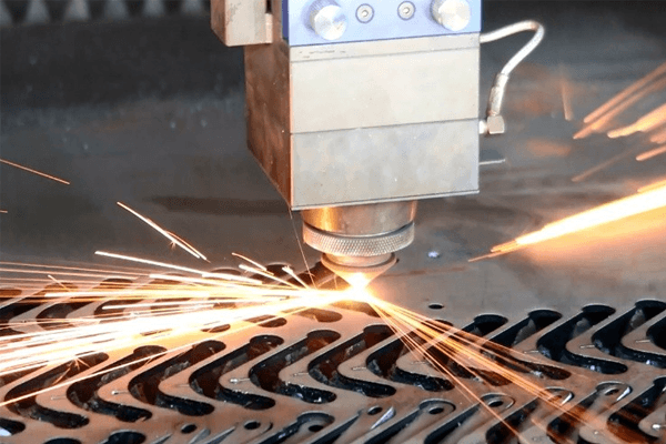 ung-dung-may-khac-kim-loai-laser Máy khắc laser kim loại | Dòng máy khắc chất lượng cao