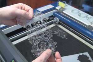 máy cắt laser decal mini giá rẻ