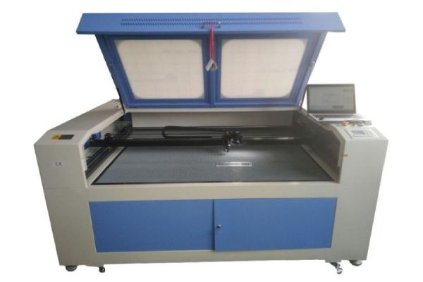 uu-diem-may-cat-laser-1610 Máy Cắt Laser 1610 - Máy Cắt Vải Khổ Lớn Chuyên Dùng