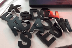 Giá máy cắt laser mica