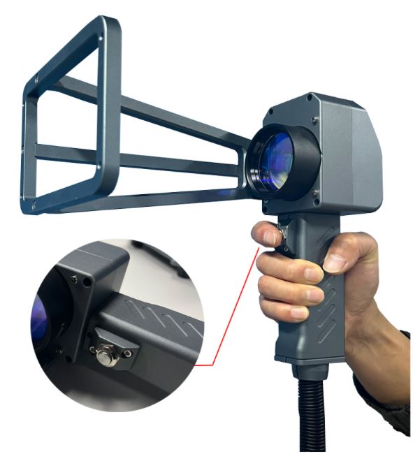 may-khac-laser-cam-tay-1 Máy khắc laser cầm tay - thiết bị thông minh tiện lợi, linh hoạt
