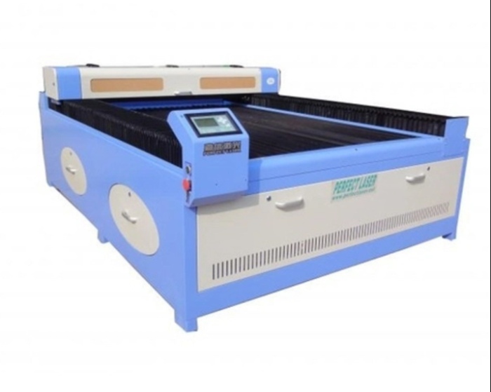 may-laser-khac-go-wm-1325-kho-rong Máy cắt gỗ laser - giải pháp hiệu quả cho ngành chế biến gỗ