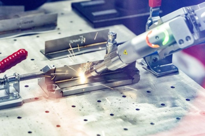 cac-vat-lieu-co-the-han-bang-laser Hàn laser là gì? Công nghệ hàn chính xác, nhanh và ít biến dạng