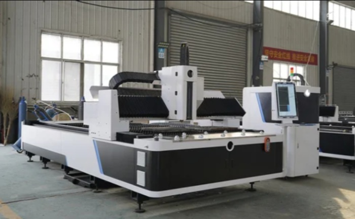 may-cat-cnc Cắt CNC là gì? Ưu điểm vượt trội của công nghệ gia công kim loại tấm
