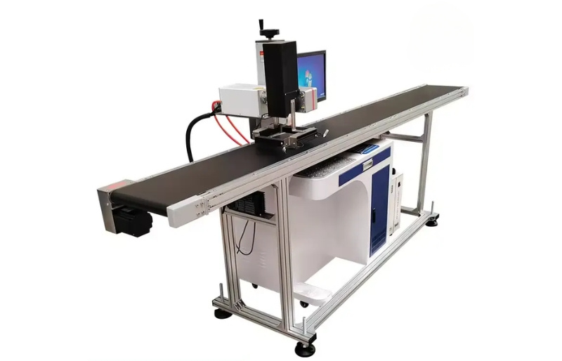 tich-hop-may-khac-laser-uv-tu-dong-hoa-ket-noi-cam-bien-i-o-tren-bang-chuyen-san-xuat Máy khắc laser UV khắc lạnh cho nhựa, thủy tinh, gốm sứ